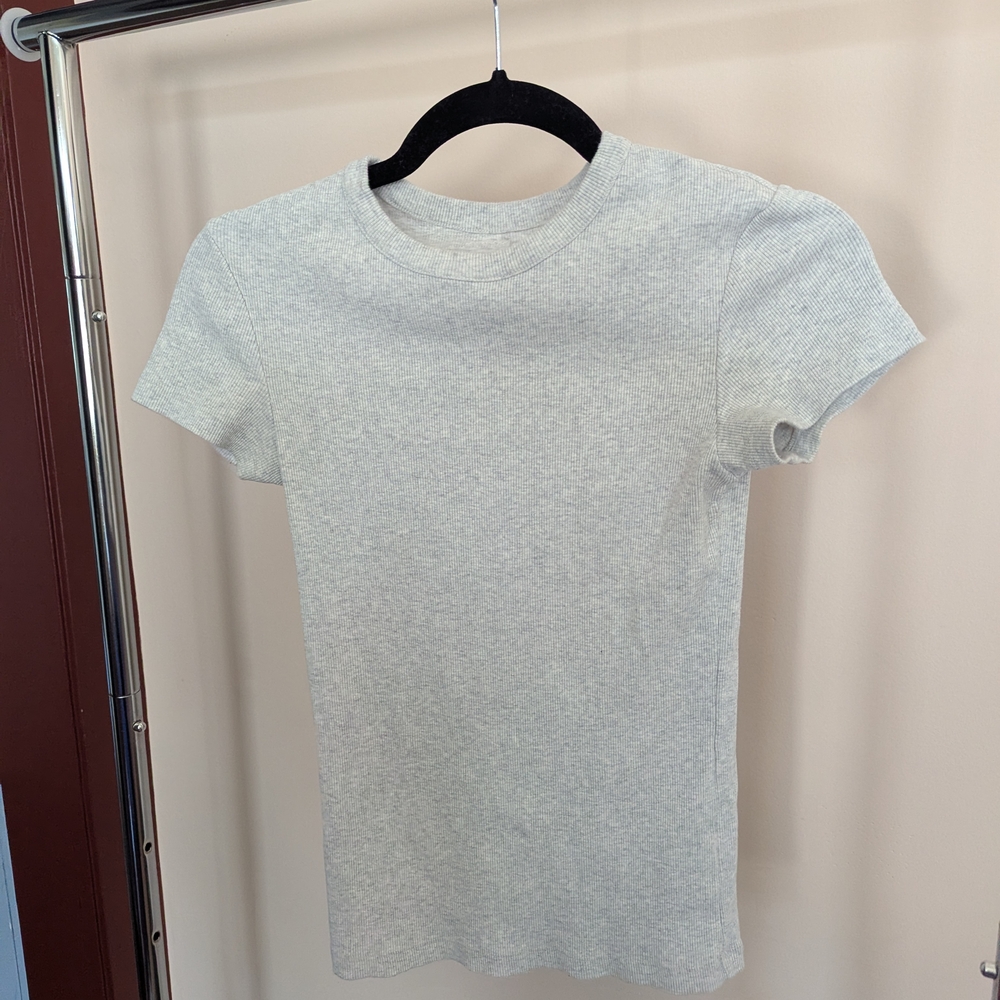 Gray Short Sleeve T-Shirt